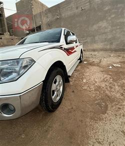 نیسان نەڤارا